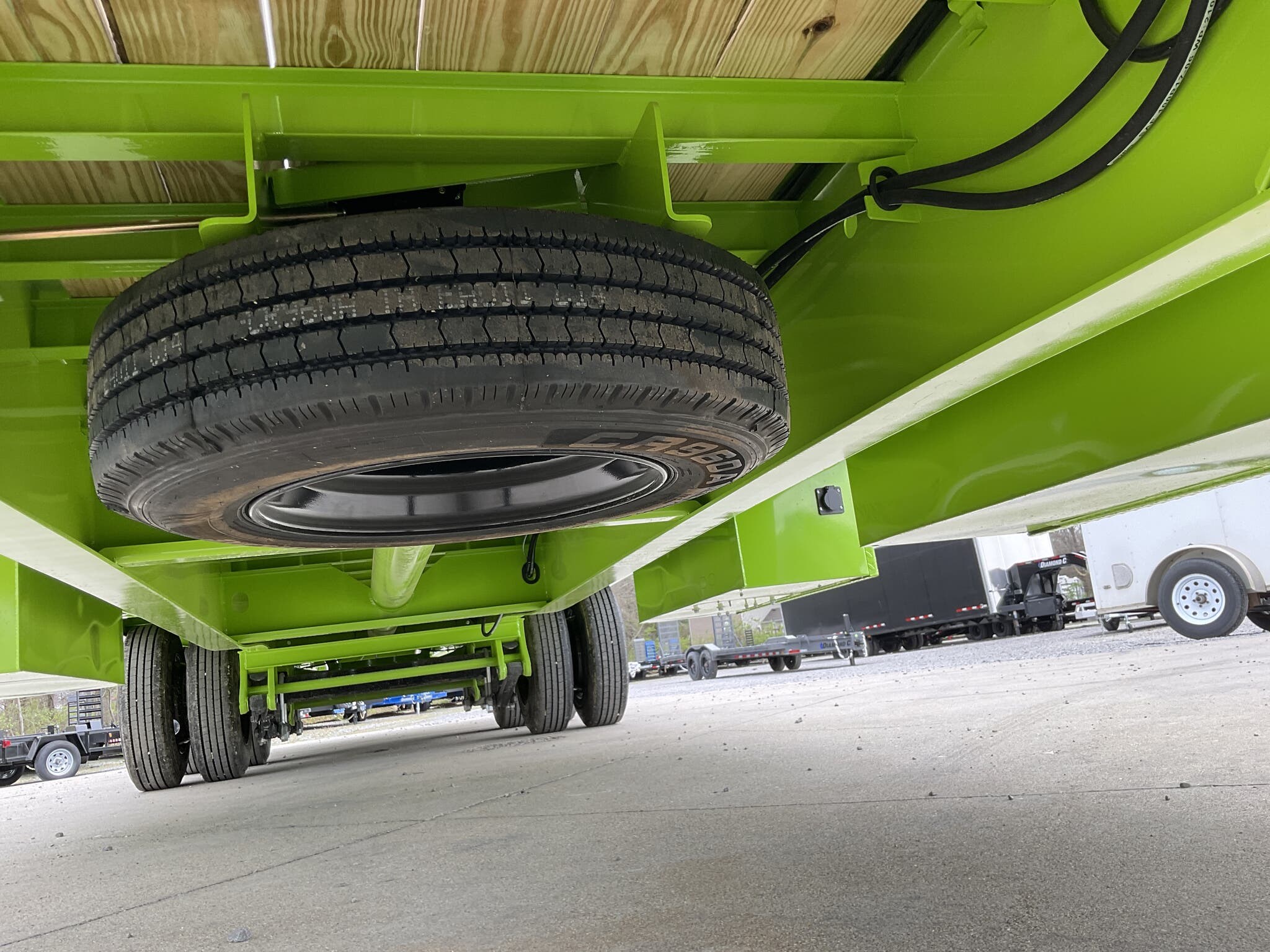 2024 Diamond C FMAX212-32X102HDT-PACE - Image 6